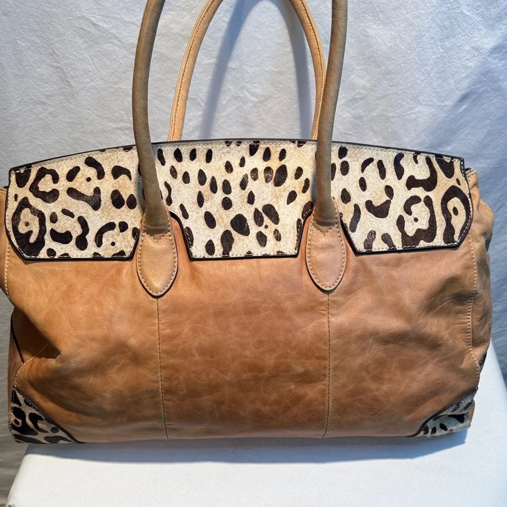 Elegant and spacious Tan Tote Bag